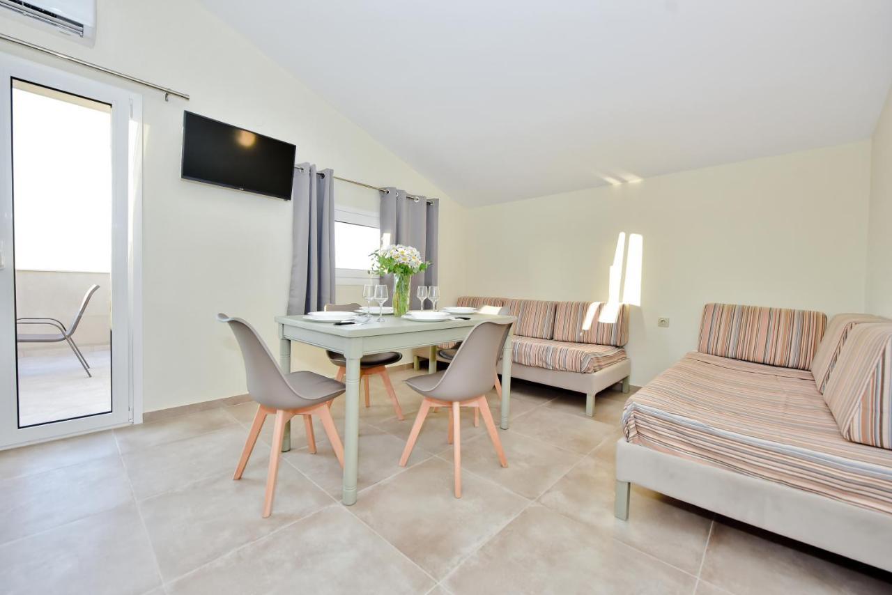 Golden Dream Apartments Anissaras ภายนอก รูปภาพ