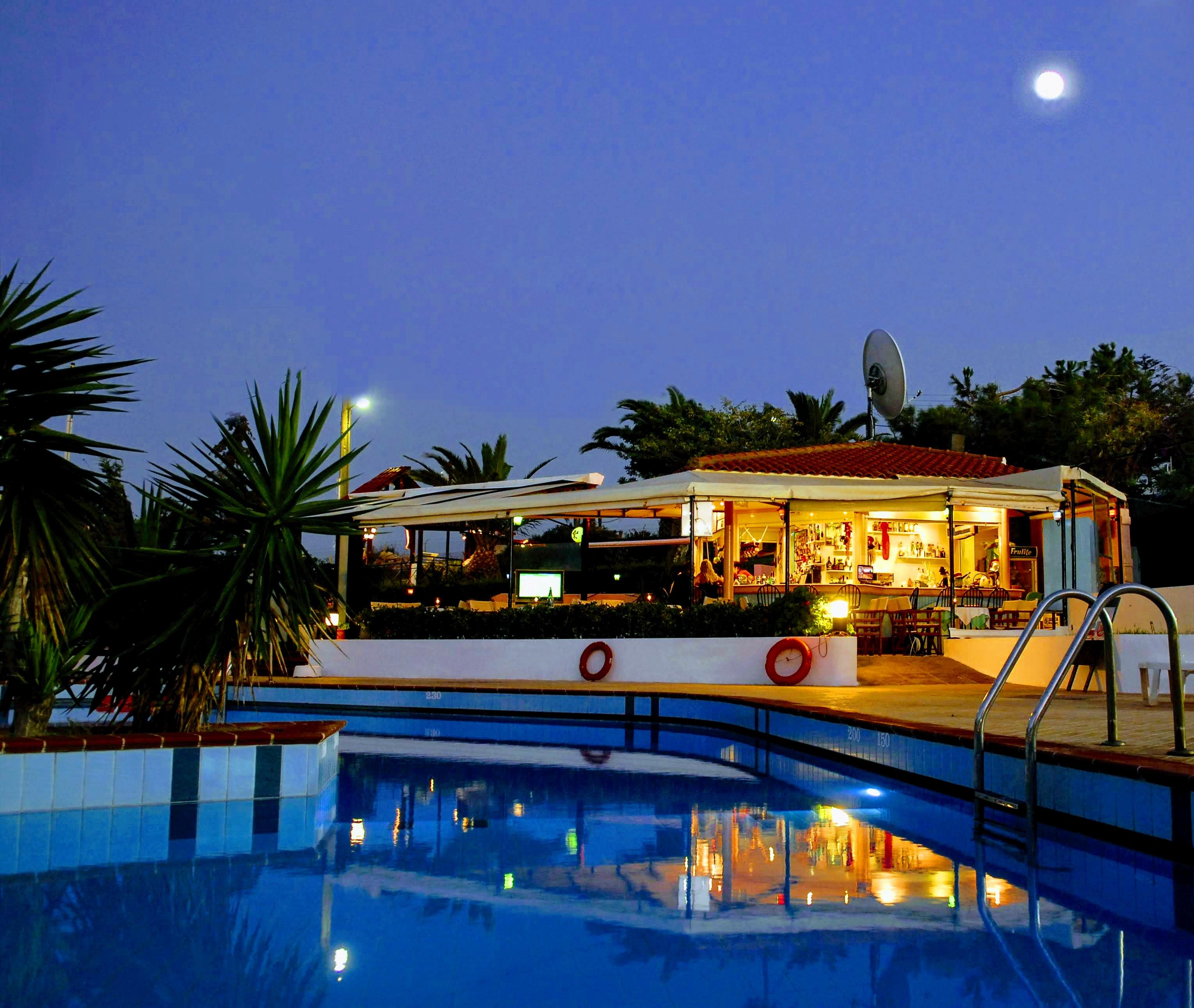 Golden Dream Apartments Anissaras ภายนอก รูปภาพ
